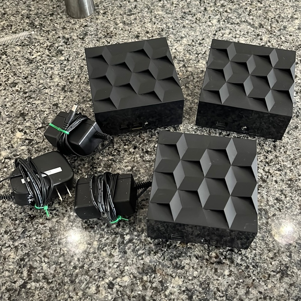 NETGEAR - Nighthawk Tri-Band Mesh Wi-Fi System (3-pack)